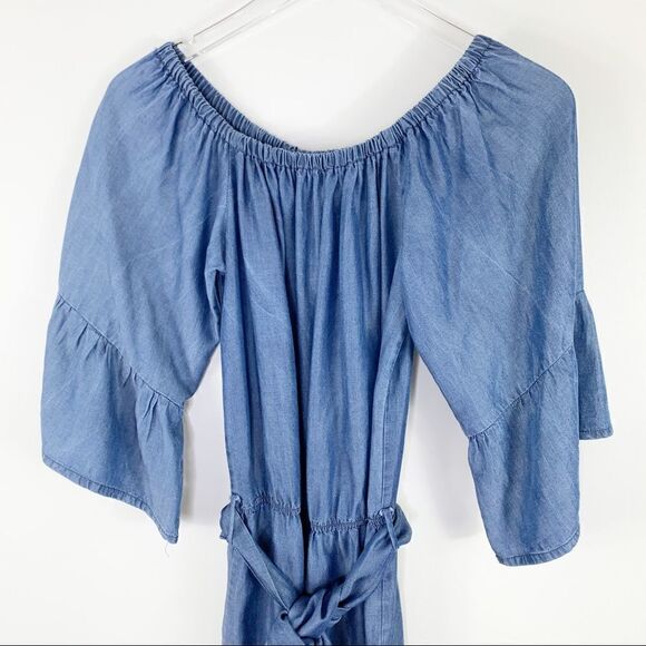 RD Style‎ Chambray Off-the-Shoulder Romper w/Wide Belt and Peplum Sleeves - Picture 3 of 12